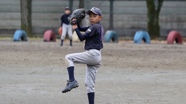 先発の6年生、相手の強力打線に真っ向対峙した