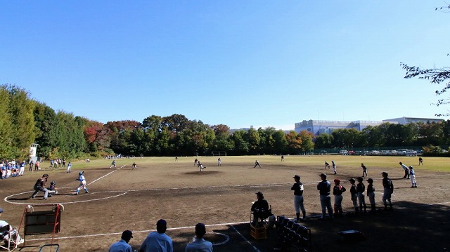 12日、絶好の天気の下、BSグラウンドでの1部あすなろ戦